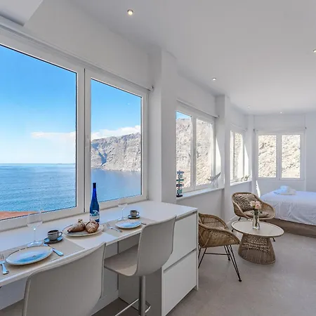 Blue Haven - Ocean View Penthouse With Private Jacuzzi And Community Pool *