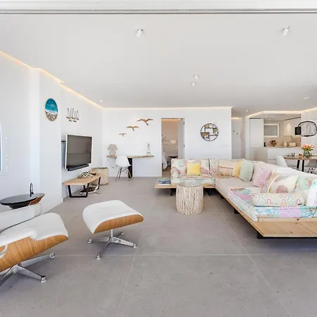 Blue Haven - Ocean View Penthouse With Jacuzzi And Pool Apartament